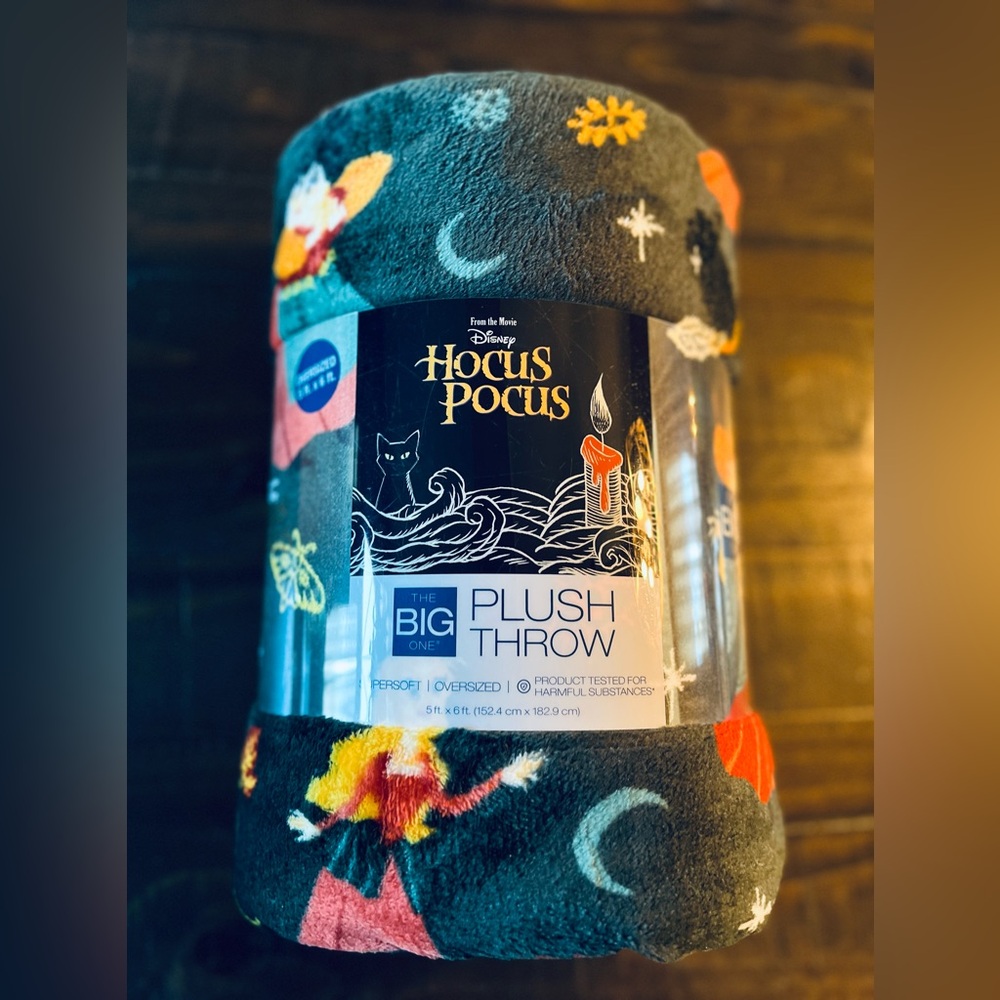 DISNEY HOCUS POCUS *NEW* The Big One Oversized Plush Throw Blanket
